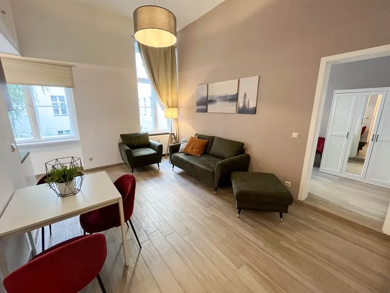 Exklusive, vollst. renovierte 2,5-Zimmer-Wohnung mit lux. Innenausstattung in Berlin Charlottenburg — photo 1